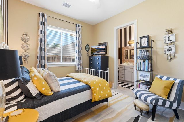 6702 Brown Bark, Magnolia, TX 77354