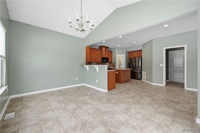 1 Skylark Lane, Wheatfield, NY 14304