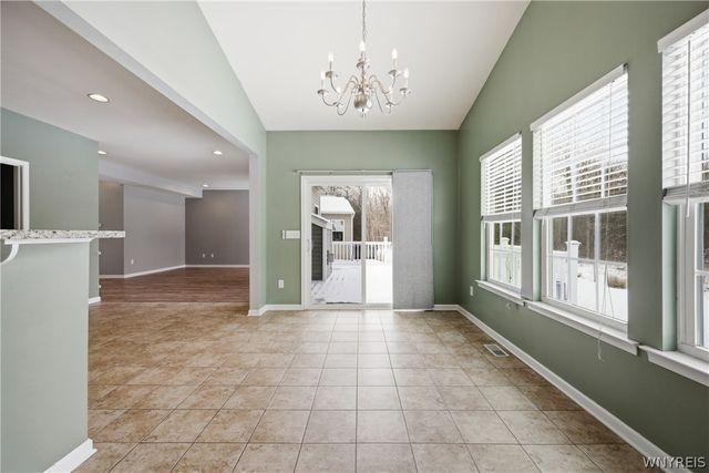 1 Skylark Lane, Wheatfield, NY 14304