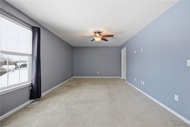 1 Skylark Lane, Wheatfield, NY 14304