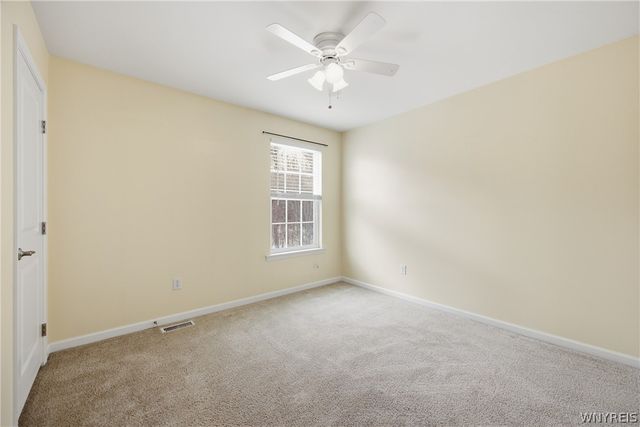 1 Skylark Lane, Wheatfield, NY 14304