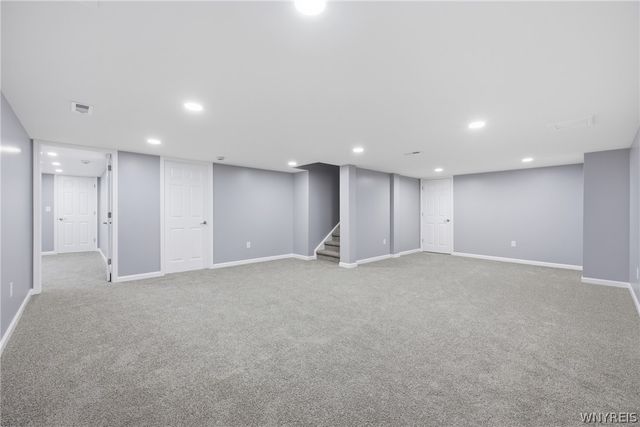 1 Skylark Lane, Wheatfield, NY 14304