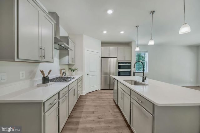 626 LONG MEADOW DR, Fredericksburg, VA 22406
