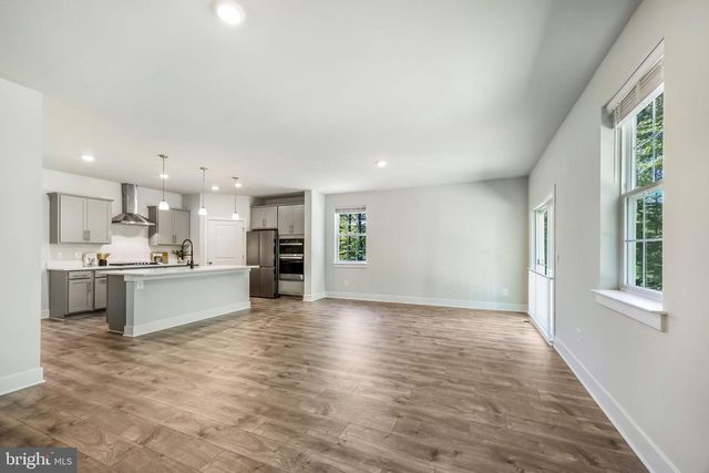 626 LONG MEADOW DR, Fredericksburg, VA 22406