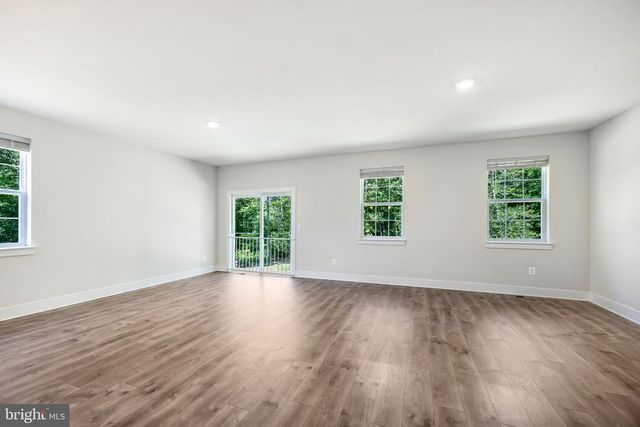 626 LONG MEADOW DR, Fredericksburg, VA 22406
