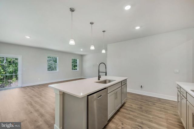 626 LONG MEADOW DR, Fredericksburg, VA 22406
