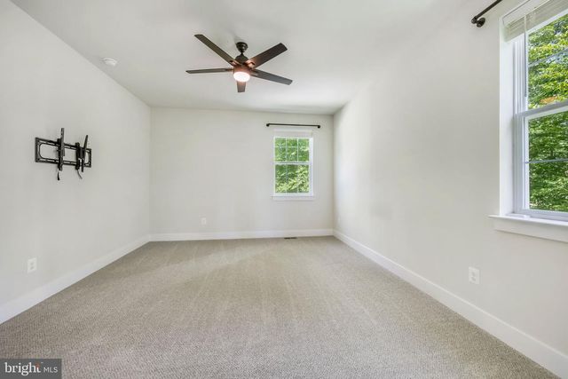 626 LONG MEADOW DR, Fredericksburg, VA 22406