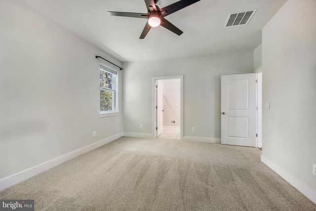626 LONG MEADOW DR, Fredericksburg, VA 22406