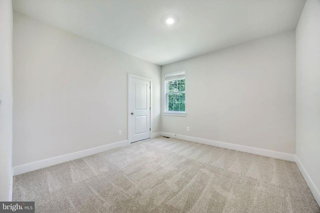 626 LONG MEADOW DR, Fredericksburg, VA 22406