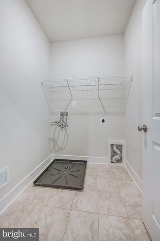 626 LONG MEADOW DR, Fredericksburg, VA 22406