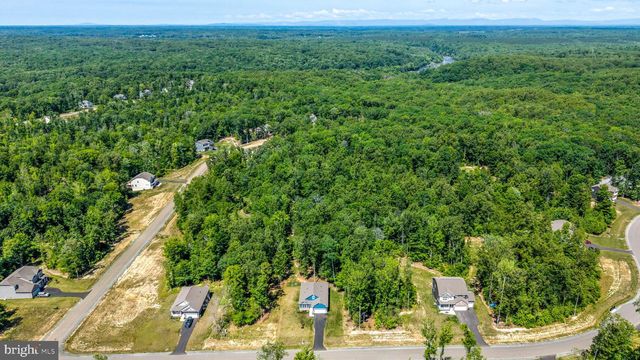 626 LONG MEADOW DR, Fredericksburg, VA 22406