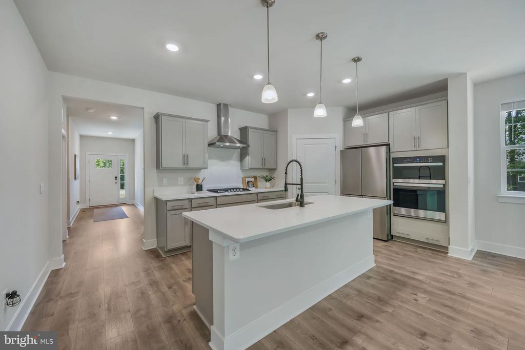 626 LONG MEADOW DR, Fredericksburg, VA 22406