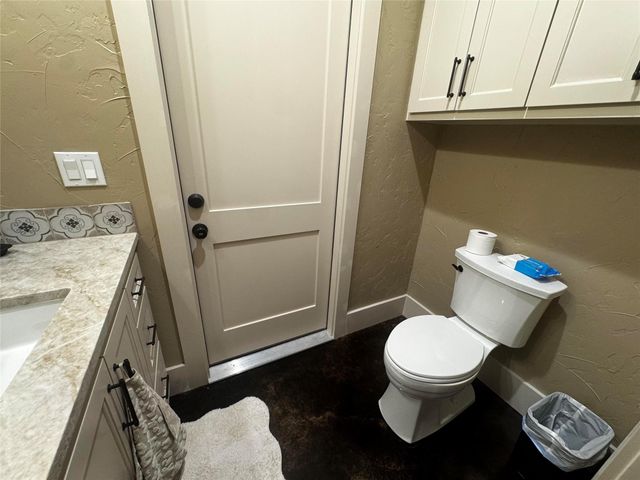 72 Circle Hook, Port O Connor, TX 77982