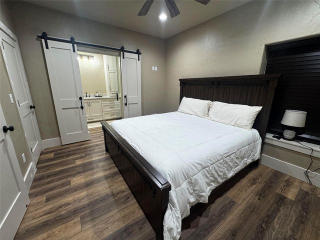 72 Circle Hook, Port O Connor, TX 77982