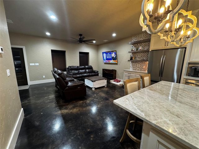 72 Circle Hook, Port O Connor, TX 77982