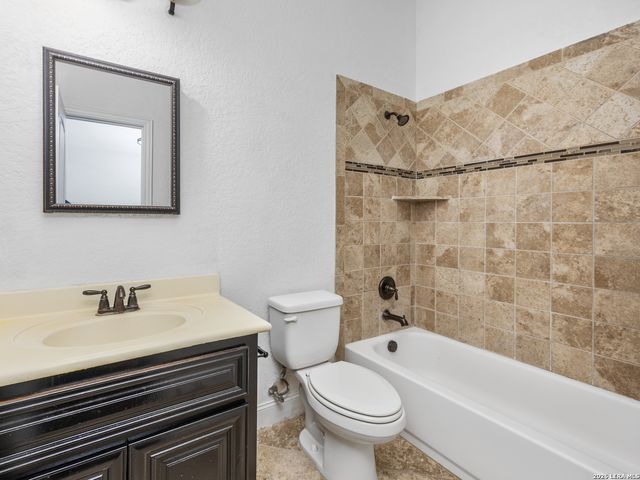 6102 Agoura Hvn, San Antonio, TX 78244