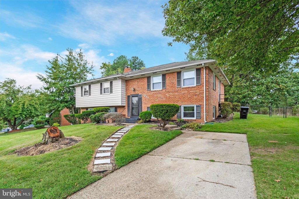 211 PRENTON ST, Upper Marlboro, MD 20774