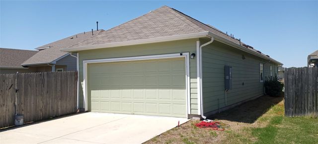204 Oldbridge DR, Hutto, TX 78634
