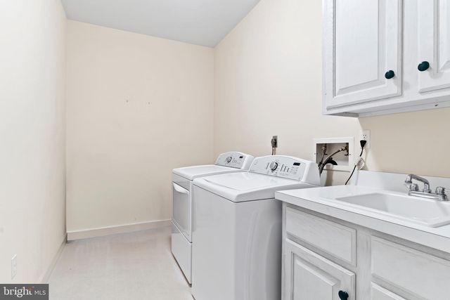 536 BRIDGEVIEW DR, Lemoyne, PA 17043