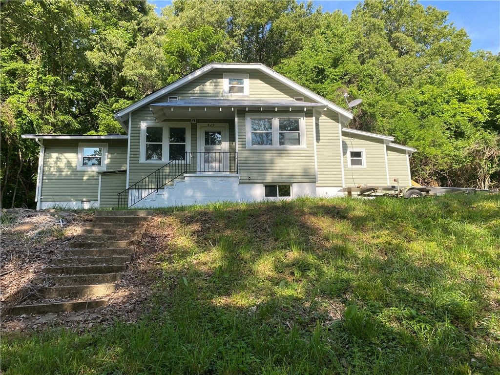 829 Washington, Harrison, AR 72601