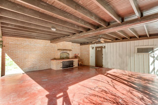 131 Mary D, San Antonio, TX 78209