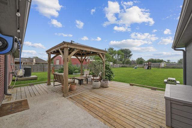 3603 Lone Pine Drive, Santa Fe, TX 77510