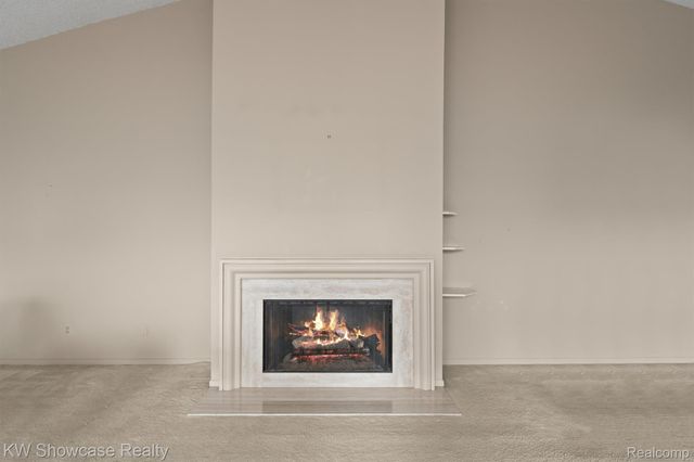 6933 Pebble Park Circle 83, West Bloomfield Charter Township, MI 48322