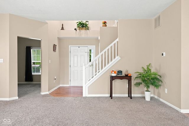10695 Trailwood Drive, Fishers, IN 46038