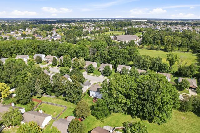 10695 Trailwood Drive, Fishers, IN 46038