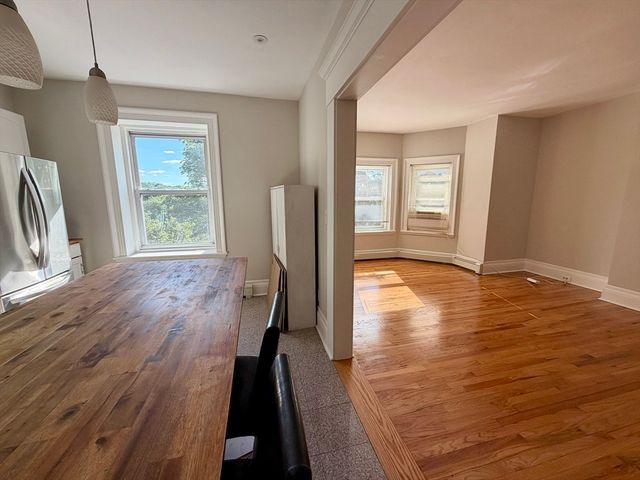 318 Tappan 2, Brookline, MA 02445