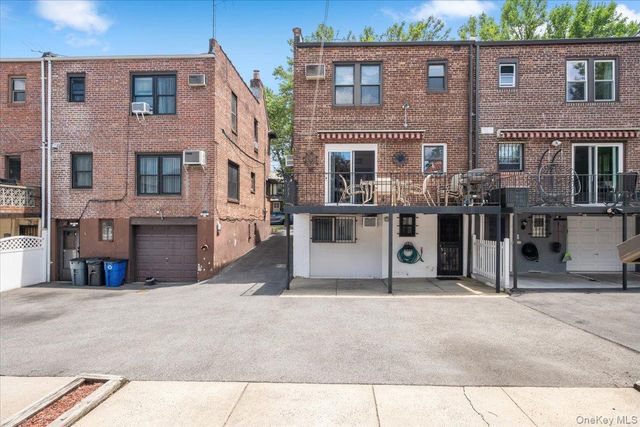 1241 Rhinelander Avenue, Bronx, NY 10461