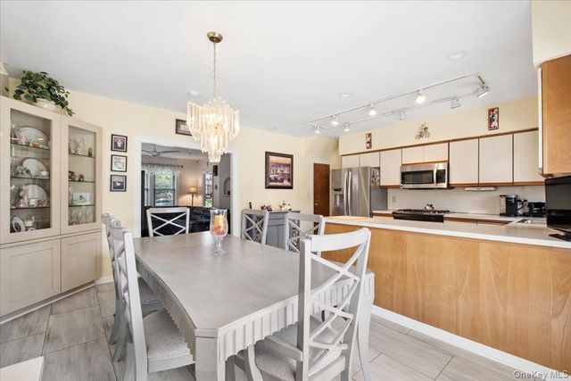 1241 Rhinelander Avenue, Bronx, NY 10461
