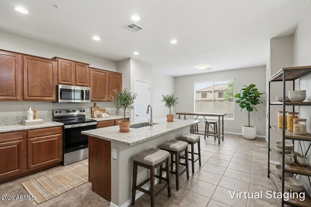 12567 W BLACKSTONE Lane, Peoria, AZ 85383 — photo 2
