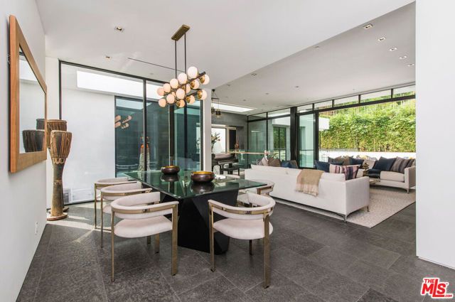 1049 Loma Vista Drive, Beverly Hills, CA 90210
