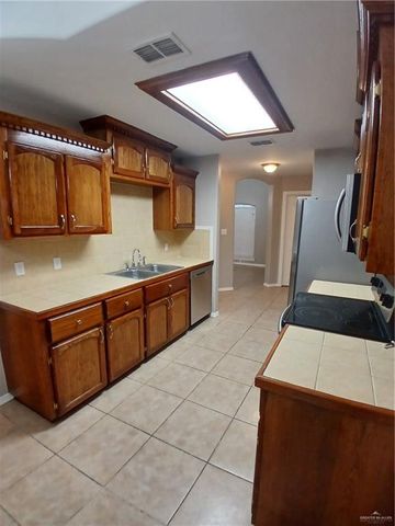 3216 Ginger Avenue, Edinburg, TX 78539