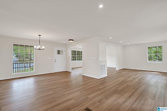 800 3RD TERRACE CIRCLE, Pleasant Grove, AL 35127