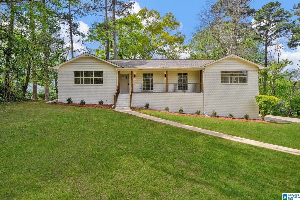 800 3RD TERRACE CIRCLE, Pleasant Grove, AL 35127