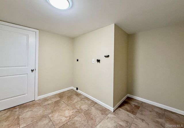 61 South, Warwick, NY 10990