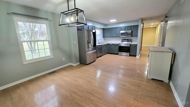 5670 Villas Creek Drive, Mason, OH 45040