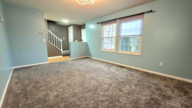 5670 Villas Creek Drive, Mason, OH 45040