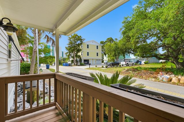 414 2nd Ave. S, Myrtle Beach, SC 29577