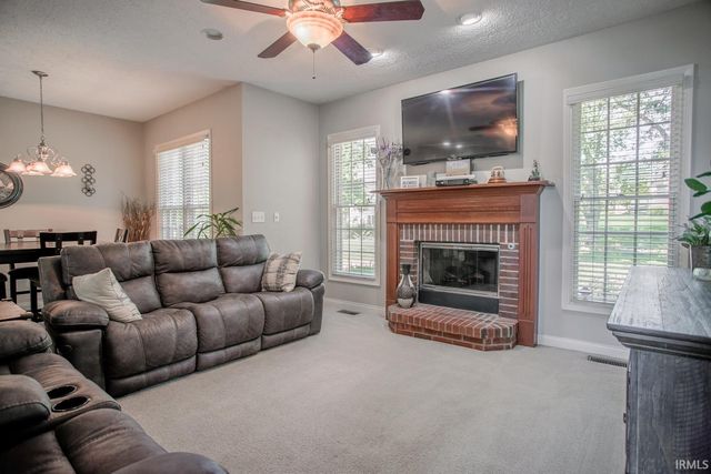 4524 E Foxmoor Lane, Lafayette, IN 47905
