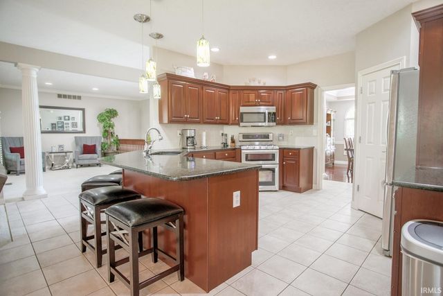 4524 E Foxmoor Lane, Lafayette, IN 47905