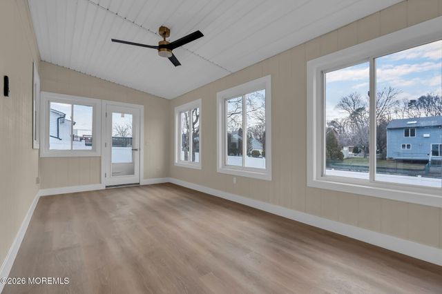 684 Brookside Drive, Toms River, NJ 08753