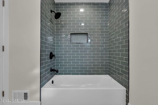 684 Brookside Drive, Toms River, NJ 08753