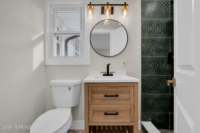 684 Brookside Drive, Toms River, NJ 08753