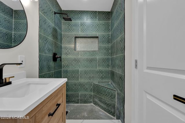 684 Brookside Drive, Toms River, NJ 08753