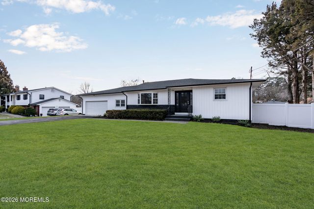 684 Brookside Drive, Toms River, NJ 08753