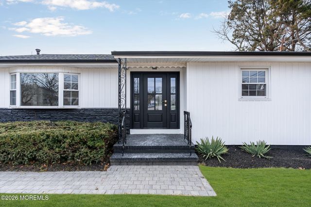 684 Brookside Drive, Toms River, NJ 08753