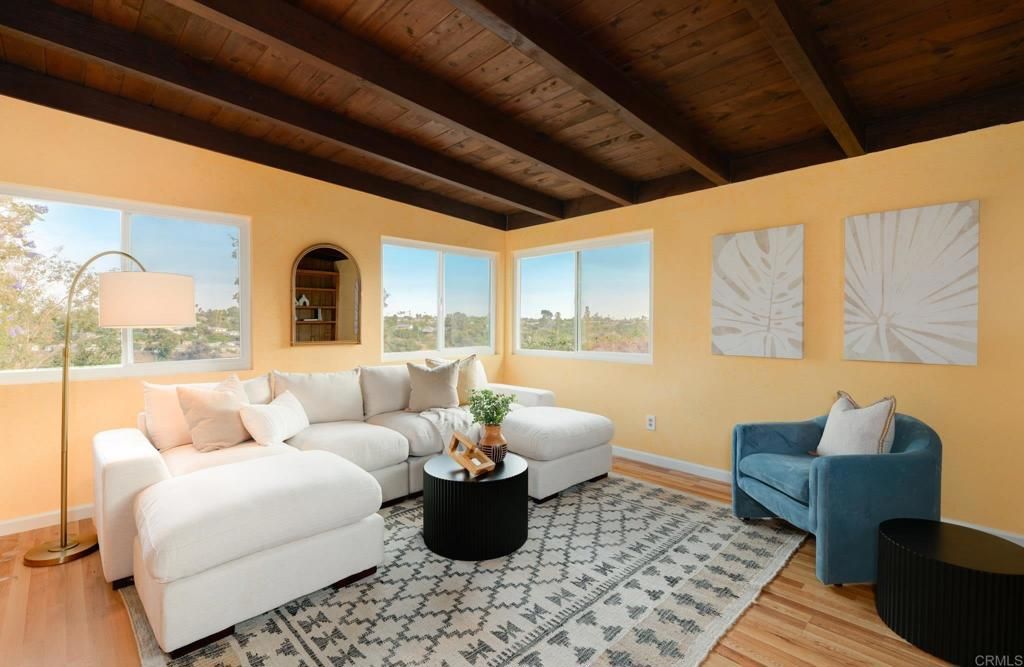 Image 11 of property listing at 4365 Aragon Way, San Diego, CA 92115